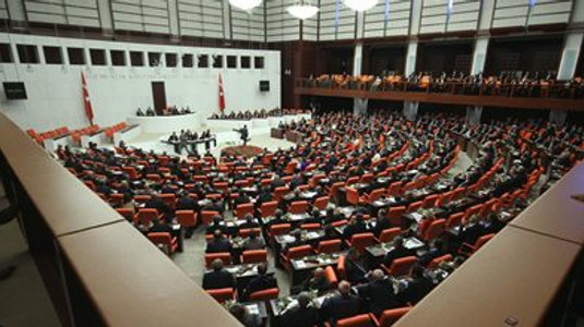 Meclis Te Bos Sandalye Sayisi 2 Ye Yukseldi Gundem Haberleri