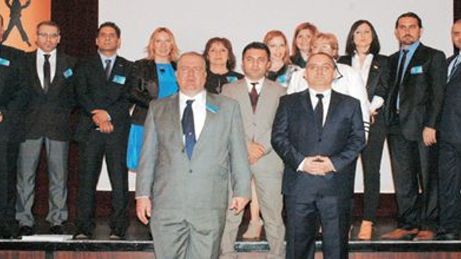 DÜNYA, 200 öğretmeni bir araya getirdi