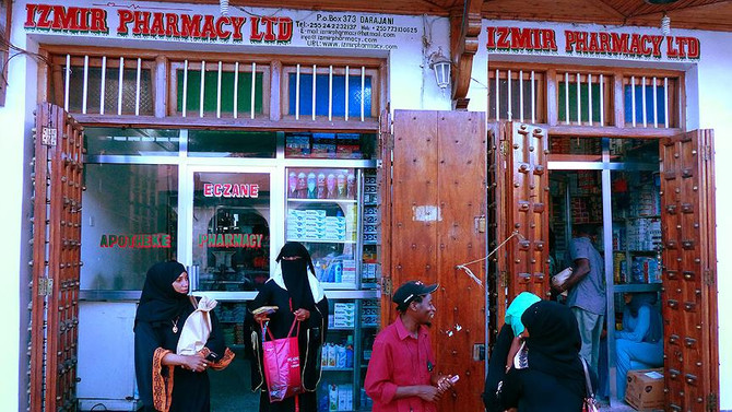 Zanzibar Adası'nda 'İzmir Eczanesi'