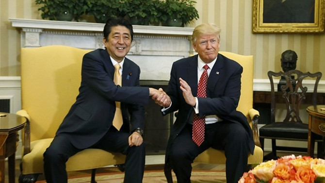 Trump'tan Abe'ye 'Kuzey Kore' desteği