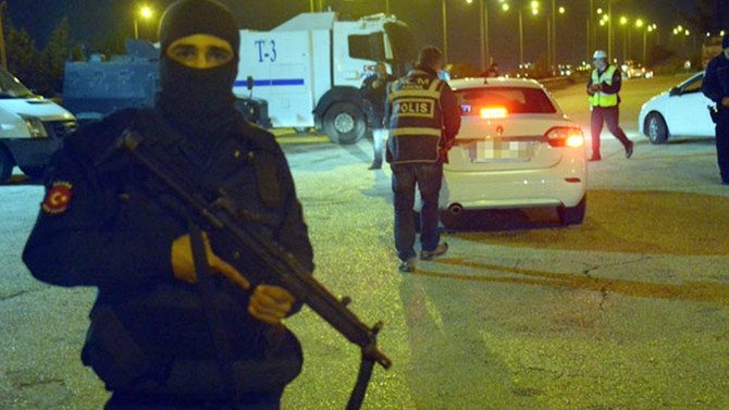 Ankara'da 2 bin 500 polisle uyuşturucu operasyonu