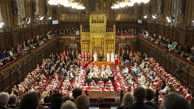 Brexit yasa tasarısı Lordlar Kamarasından geçti