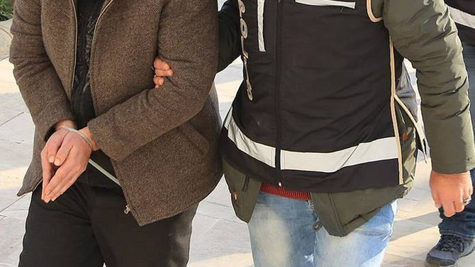 8 muhtara PKK gözaltısı