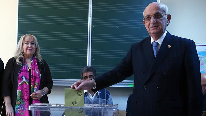 Demokrasi içinde çok güzel günlere ulaşacağız