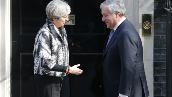 Tajani, May ile görüştü