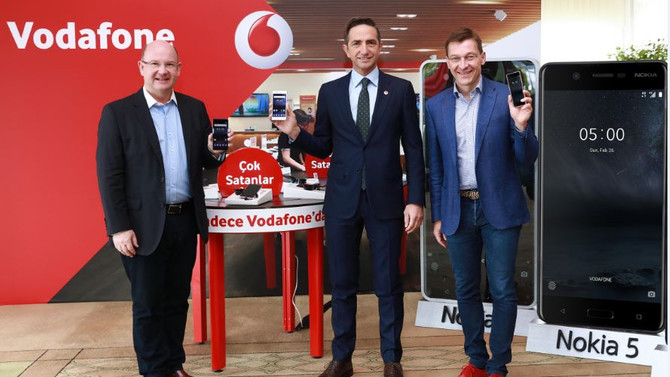 Nokia, Vodafone işbirliğiyle Türkiye pazarına geri dönüyor