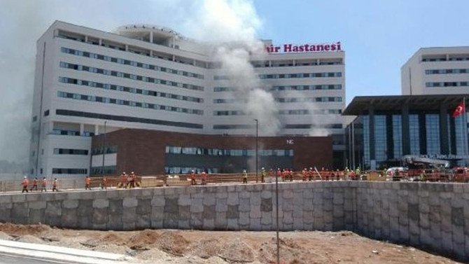 Adana şehir hastanesinde yangın