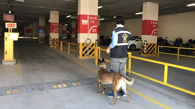 Anadolu adliyesinde bombalı araç alarmı