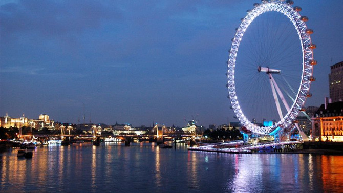 İngiltere'de turist sayısı giderek artıyor