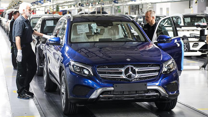Mercedes'te egzoz emisyon hilesi iddiası