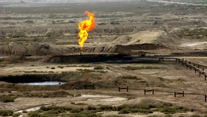 İran, petrol araştırmalarını Ruslara devrediyor