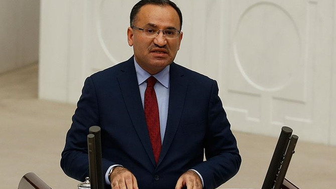 Bozdağ: Cezaevinde 85 bin tutuklu var