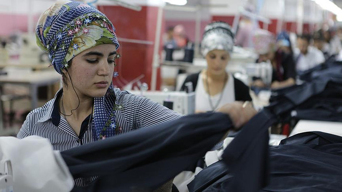 Sosyal yardım alan 157 bin kişiye istihdam yolu açıldı