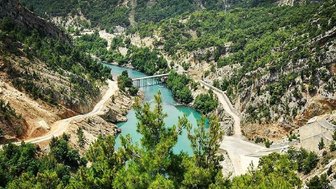 Hiç santrali yok ama 2 bin MW'lik kurulu gücü yönetiyor
