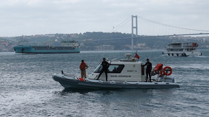 İstanbul Boğazı trafiğe açıldı