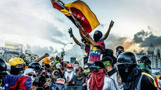 Venezuela iflas ederse, petrol 80 dolara çıkar!