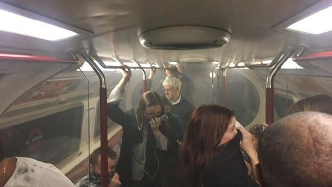 Londra metrosunda yangın