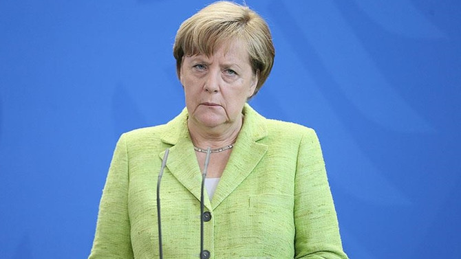Merkel: Kuzey Kore konusunda askeri çözüm beklemiyorum