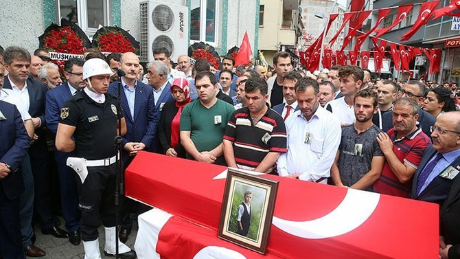 Eren Bülbül son yolculuğuna uğurlandı