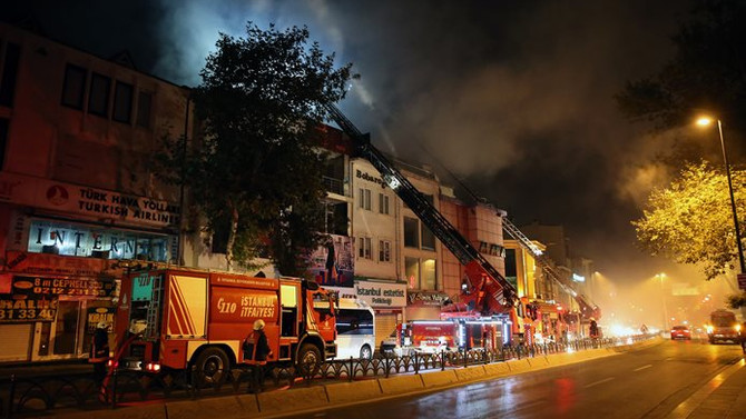 Fatih'te otel yangını