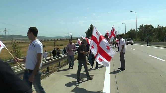 Gürcistan'da Rusya protestosu