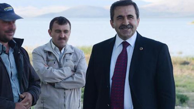 Eski belediye başkanına tahliye kararı