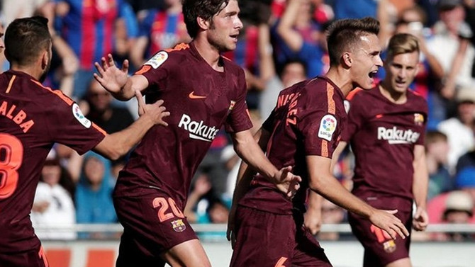 Barcelona 4'te 4 yaptı