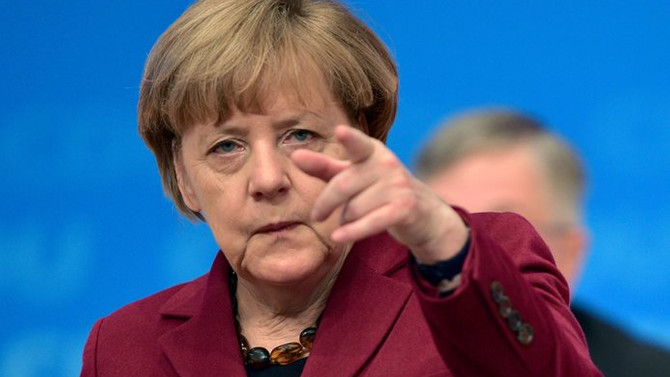 Merkel: Gerekirse Türkiye'ye ekonomik baskı uygularız