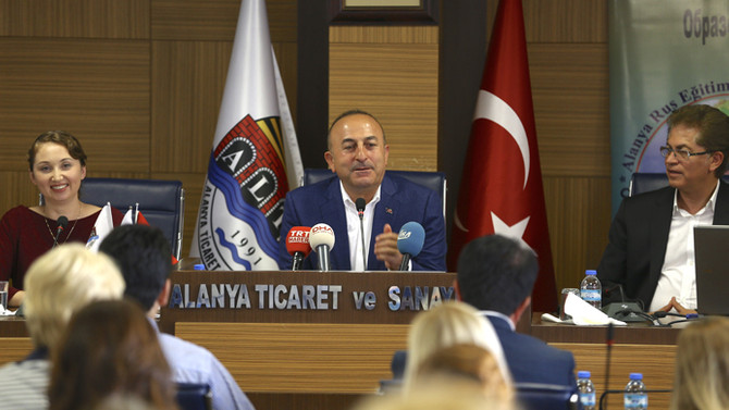 Ruslara kimlikle seyahat hakkı