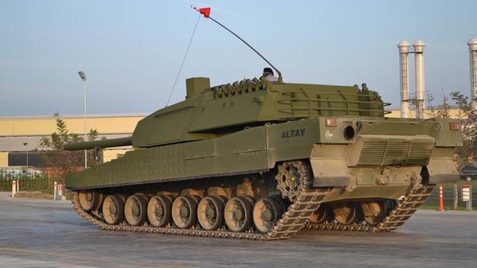 Tümosan, Altay'ın motoruna talip