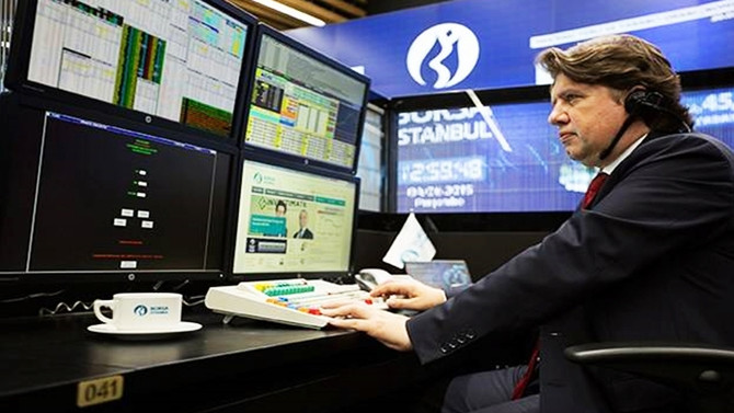 Borsa satıcılı açıldı