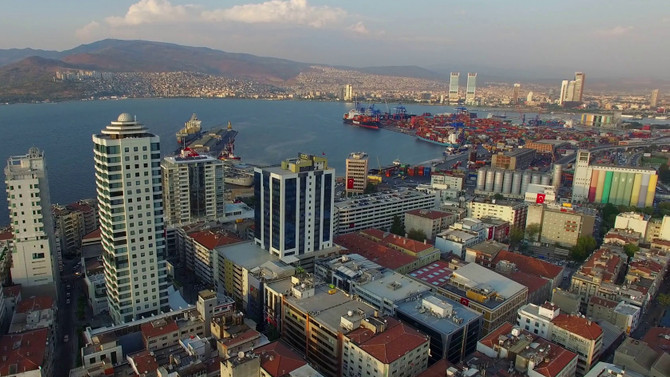 'İzmir'in yaşam kalitesi İstanbul'dan yüzde 12 yüksek