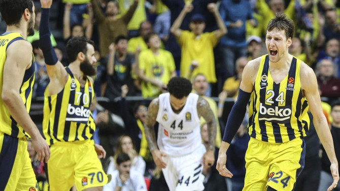 Türk basketbolu İspanyolların gerisinde!