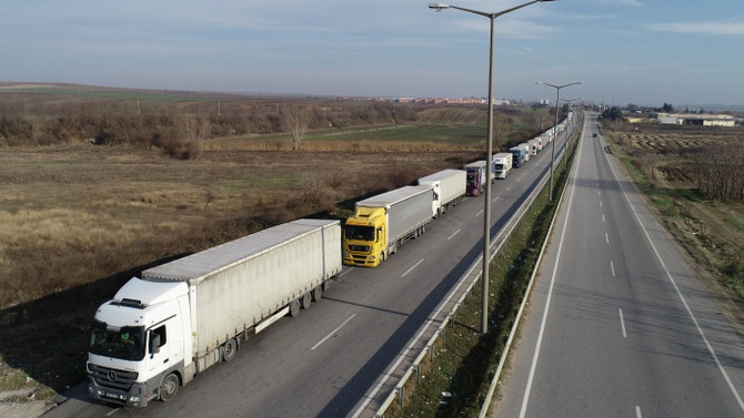 4.7 milyarlık navlun geliri yabancıya gitti