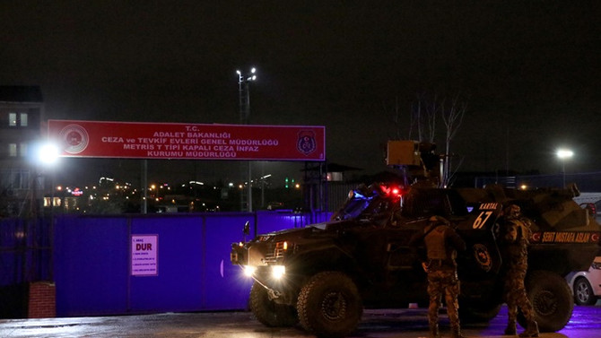 Metris Cezaevi'nde yangın çıktı ile ilgili görsel sonucu
