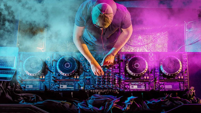 20 saatlik DJ eğitimi ayda 100 bin TL kazanç yarattı