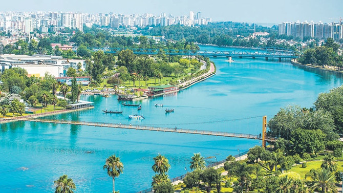 Adana’da beklenti mega projeler