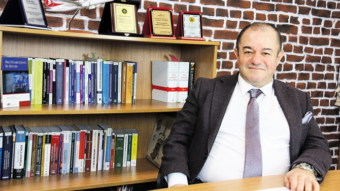 Dr. Hakan Çınar: İhracat yapmak tüccara vizyon katar