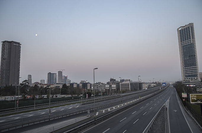 Sokağa çıkma yasağı sonrası İstanbul'dan kareler