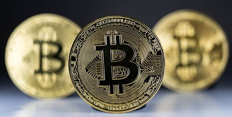 Bitcoin'den rekor üzerine rekor: Tarihi seviyelere çıktı; 100 bin dolara gözünü dikti