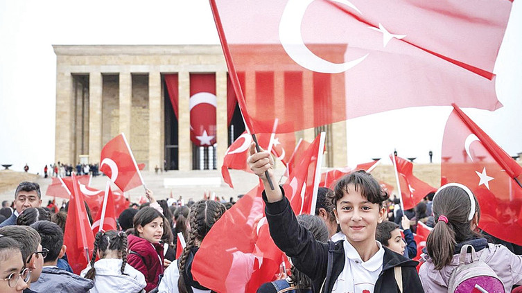 İş dünyasından 23 Nisan mesajı: “Bilgi ile donanan çocuklarımız geleceğimizin güvencesidir”