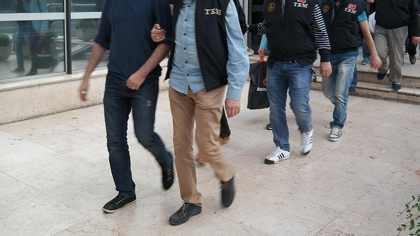 160 polis 'Bylock'tan tutuklandı