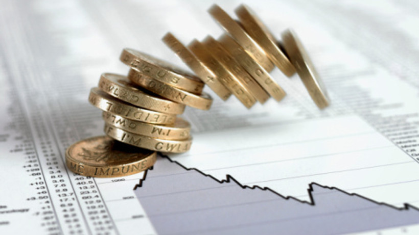 Borsa, rekor kıran doların etkisiyle düşerek açıldı