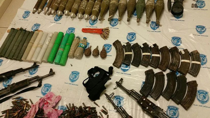 Van'da çok sayıda silah ele geçirildi