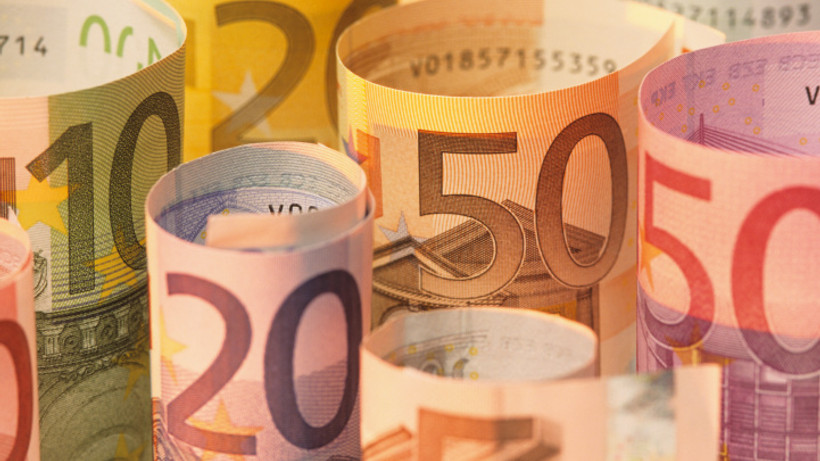 Dolarda rekor yürüyüşü devam ediyor