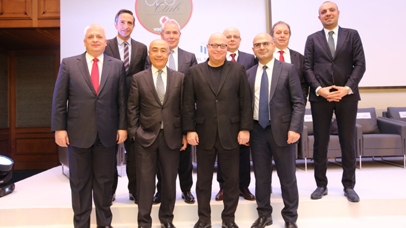 Büyümeyi 3.5 olarak baz alan CEO'lar 2017'ye 'temkinli' yaklaşacak