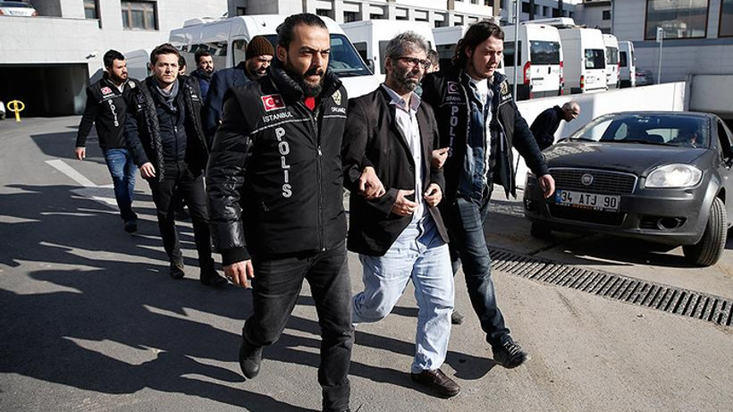 14 akademisyen tutuklandı