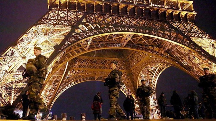Paris'te terör alarmı