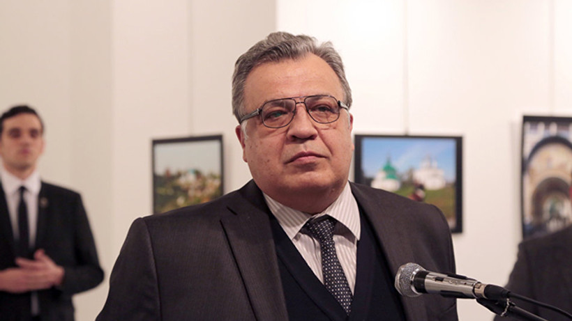 Rus Büyükelçi'nin katilinin cenazesi için son gün
