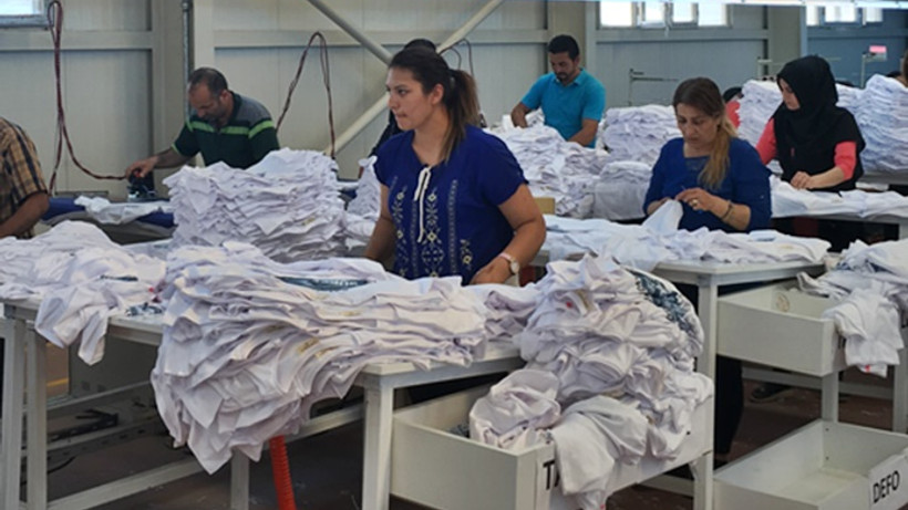 Bedelsiz fabrika binası verdi, 220 kişi iş sahibi oldu